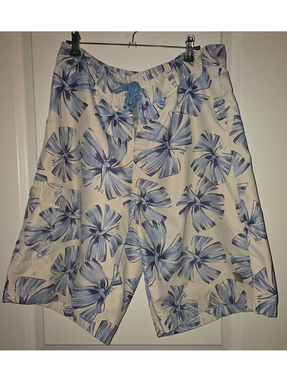 BKE Wet Men's Water Ready Gear Floral Cargo Shorts Size 33